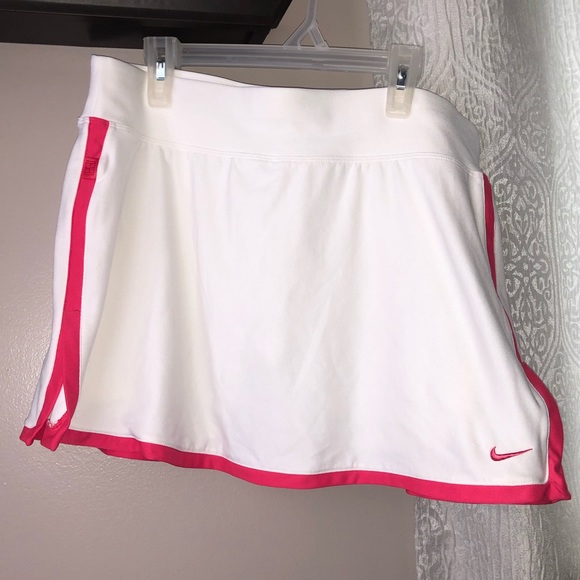 Nike Dresses & Skirts - 🌟NWOT🌟 Nike Dri Fit Border Tennis Skirt Skort